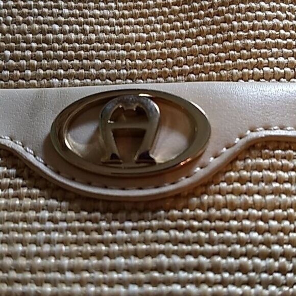 Etienne Aigner Beige & Cream Crossbody Bag With Adjustable Strap Woven Jute Logo - Picture 4 of 7